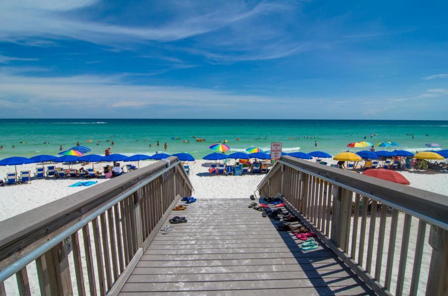 JUST LISTED! HOLIDAY SURF & RACQUET CLUB, UNIT 120